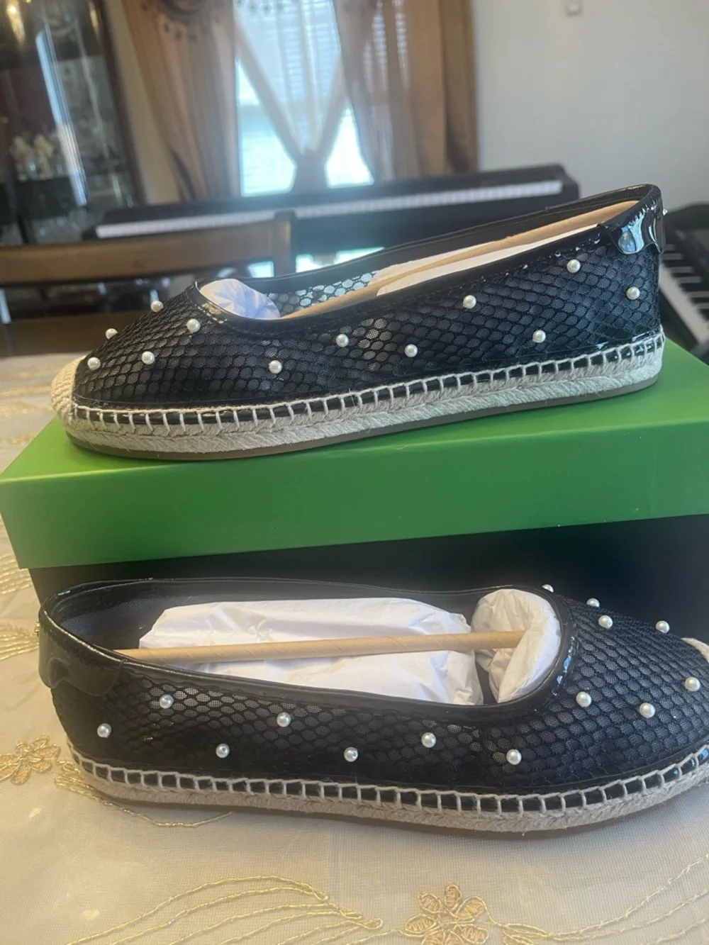 NWB Kate spade NY women’s pearl fishnet espadrille flat size 9
